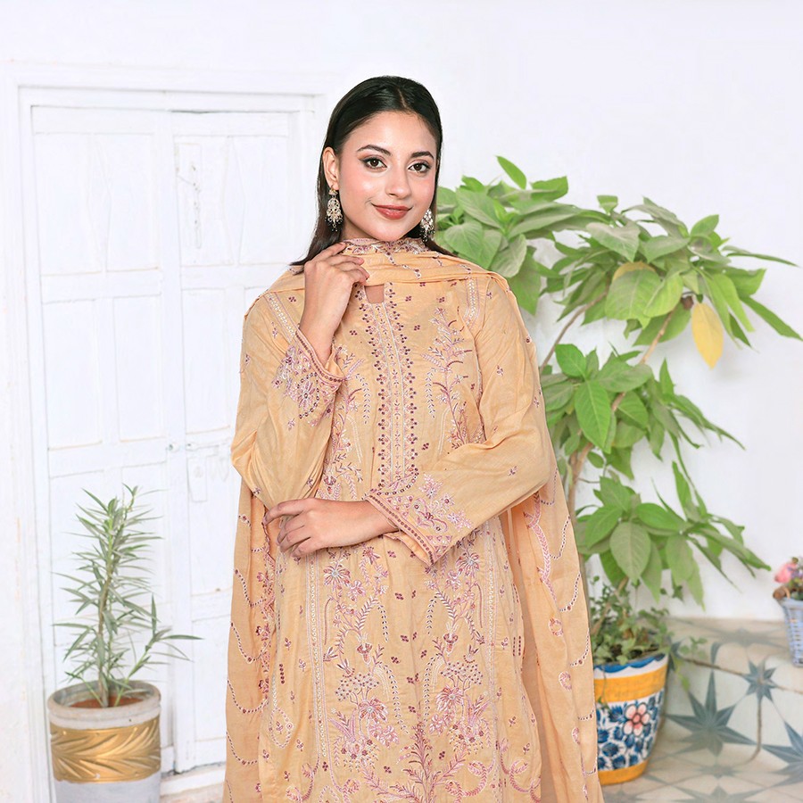 MAHERBANO BLANCHEDALMOND